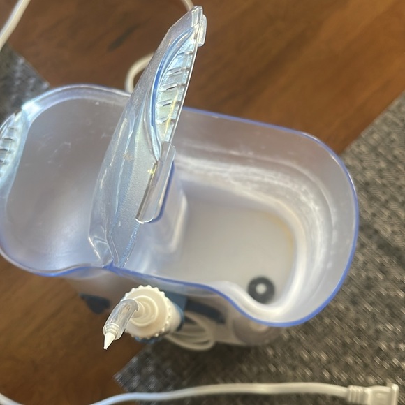 H2ofloss® Dental Water Flosser Teeth Cleaning 11 Tip Professional Oral Irrigator - Picture 4 of 5